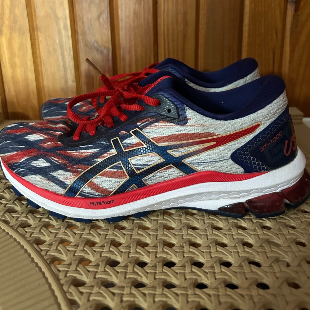 ASICS USA running shoes